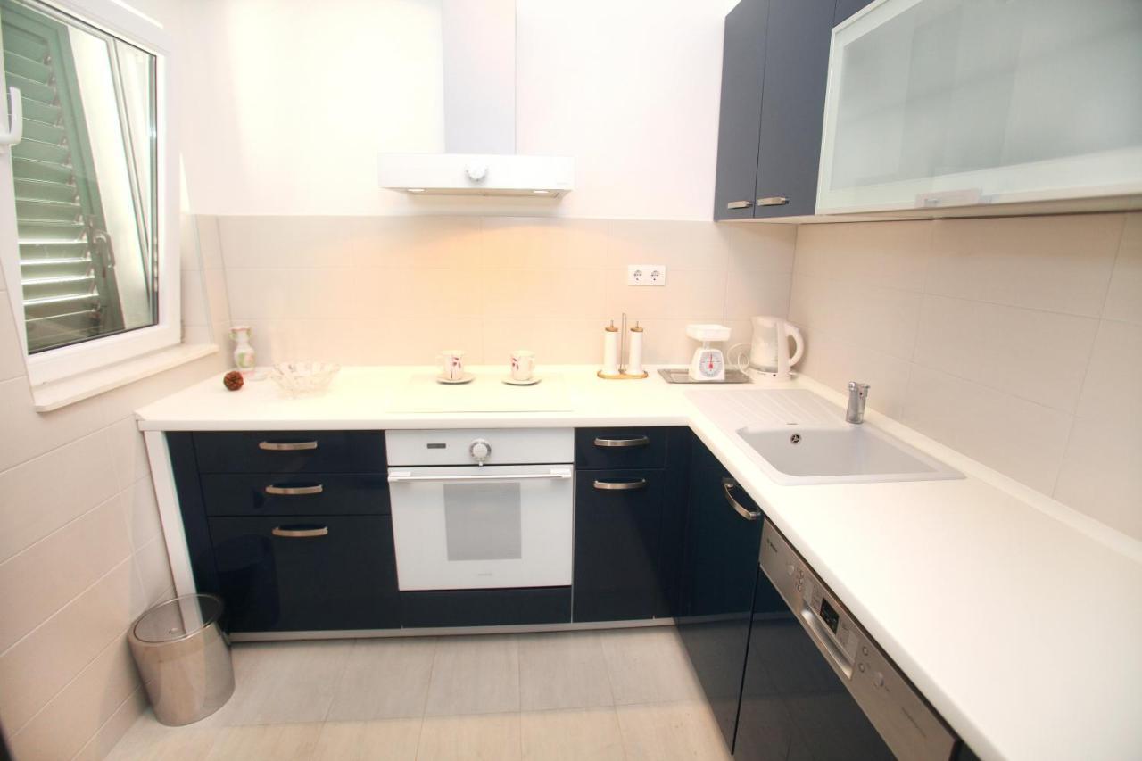Apartments Nakir 斯拉汀 客房 照片