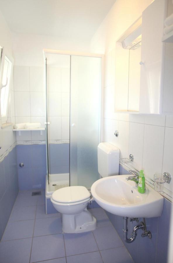 Apartments Nakir 斯拉汀 客房 照片