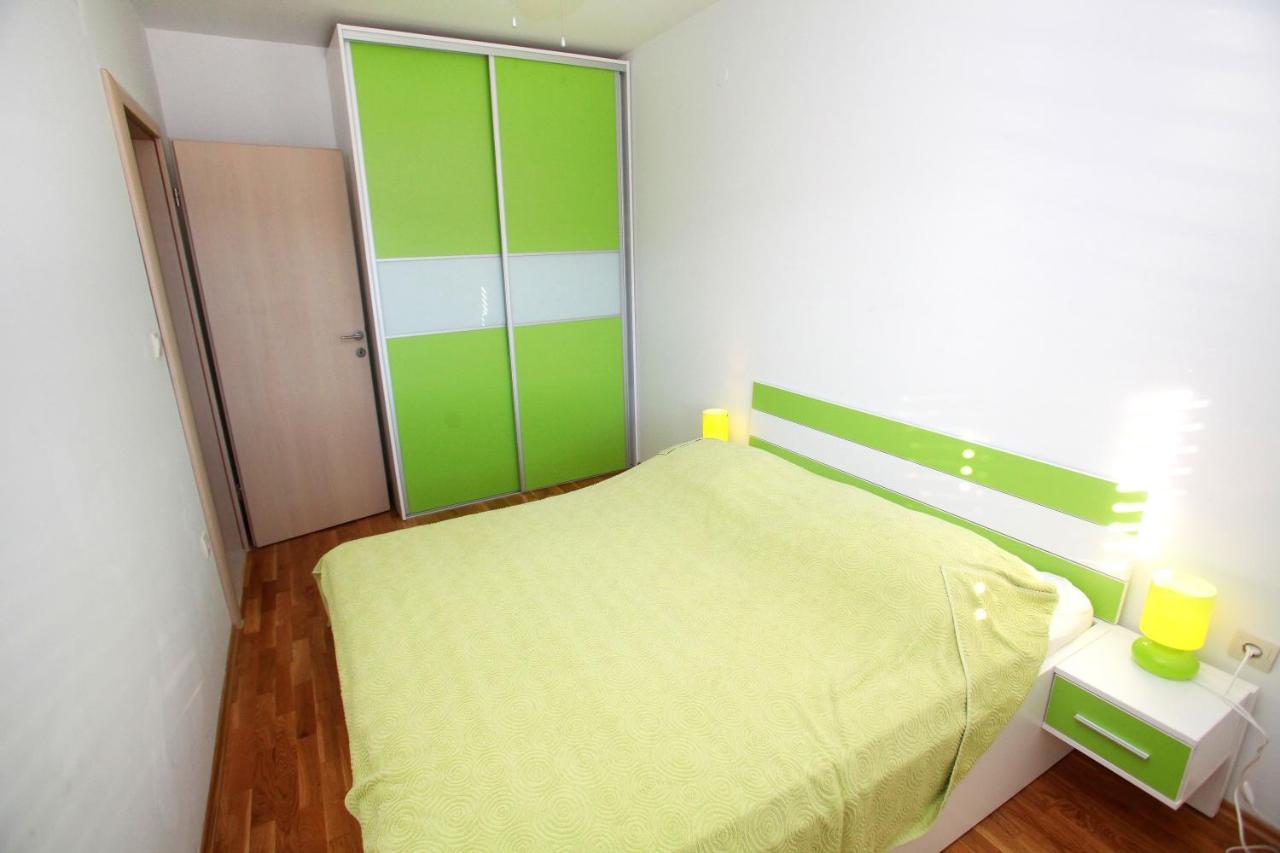 Apartments Nakir 斯拉汀 客房 照片